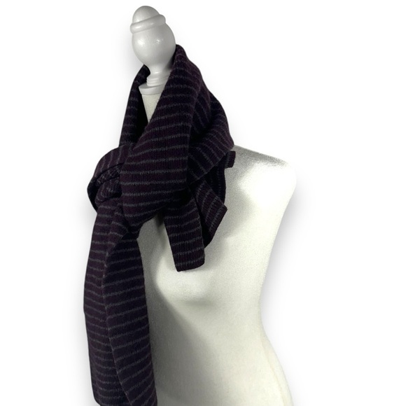 Gap 100% Merino Wool Casual Stripe Unisex Scarf, Eggplant/Grey Stripe, OS - Picture 9 of 12